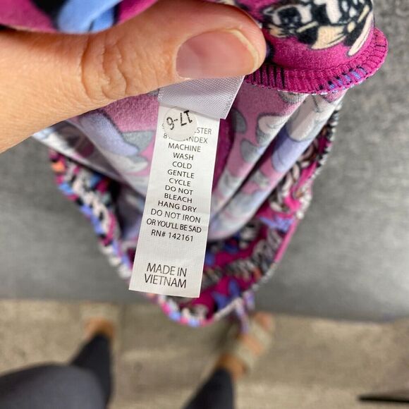 LulaRoe Activewear Leggings Women M Medium Purple Minnie Mouse Print Capri - Picture 9 of 10